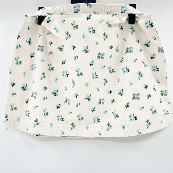 NWT Revolve WeWoreWhat Cut Out Floral Mini Skirt Women's S Cream Watercolor Dits - Picture 2 of 4